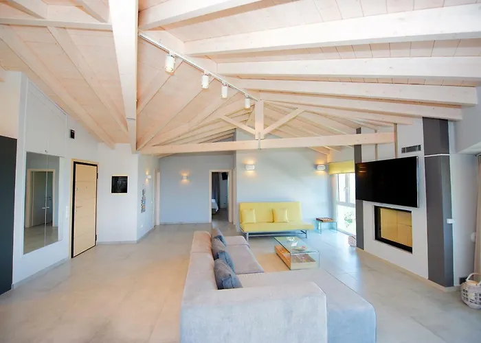 Fedra\' House